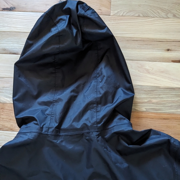The North Face Rain Coat - Picture 11 of 12